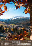 Oktober. Blick auf Riezlern mit herbstlichen Bäumen. Im Hintergrund der Ifen mit dem ersten Schnee.